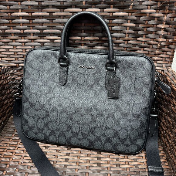 coach cj630 Liam Compact Brief In Signature Canvas - Picture 1 of 7